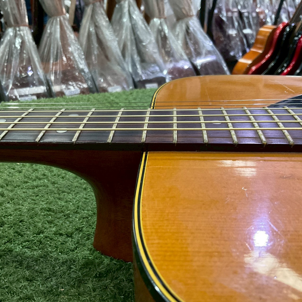 กีต้าร์โปร่ง Maruha : No.617