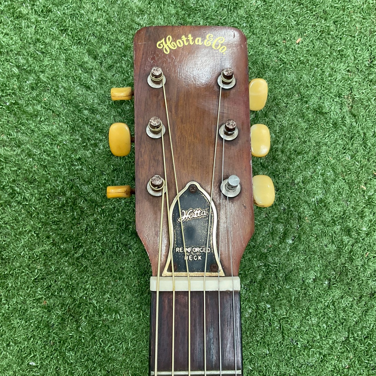 กีต้าร์โปร่ง Hotta&Co. : F90