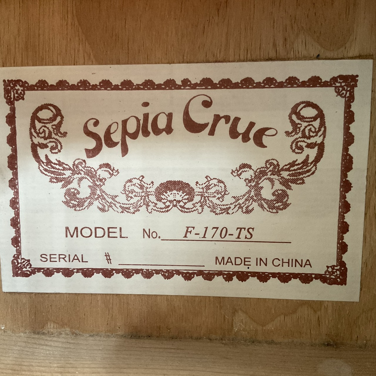 กีต้าร์โปร่ง Sepia Crue : F-170-TS