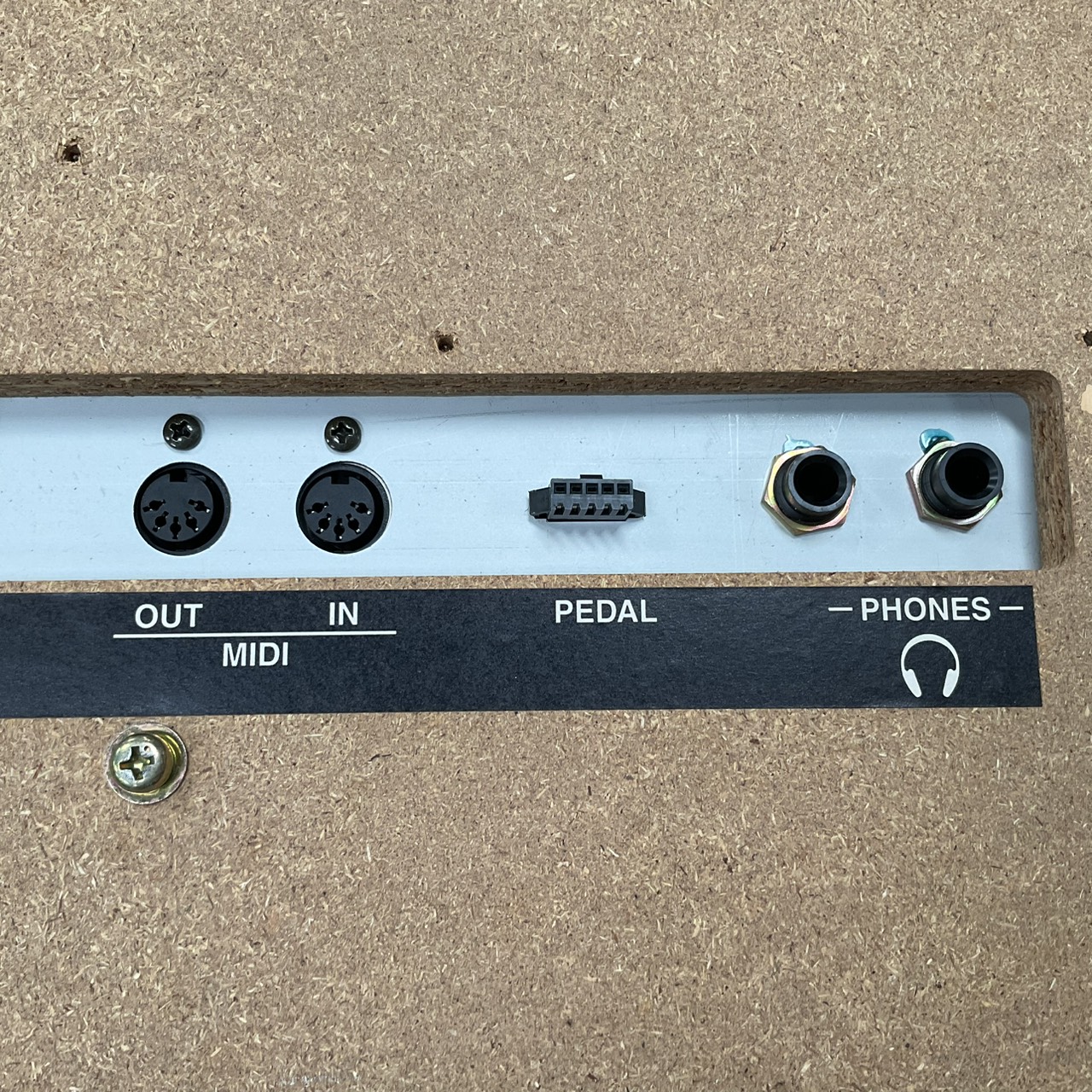 เปียโน KAWAI : PN290C