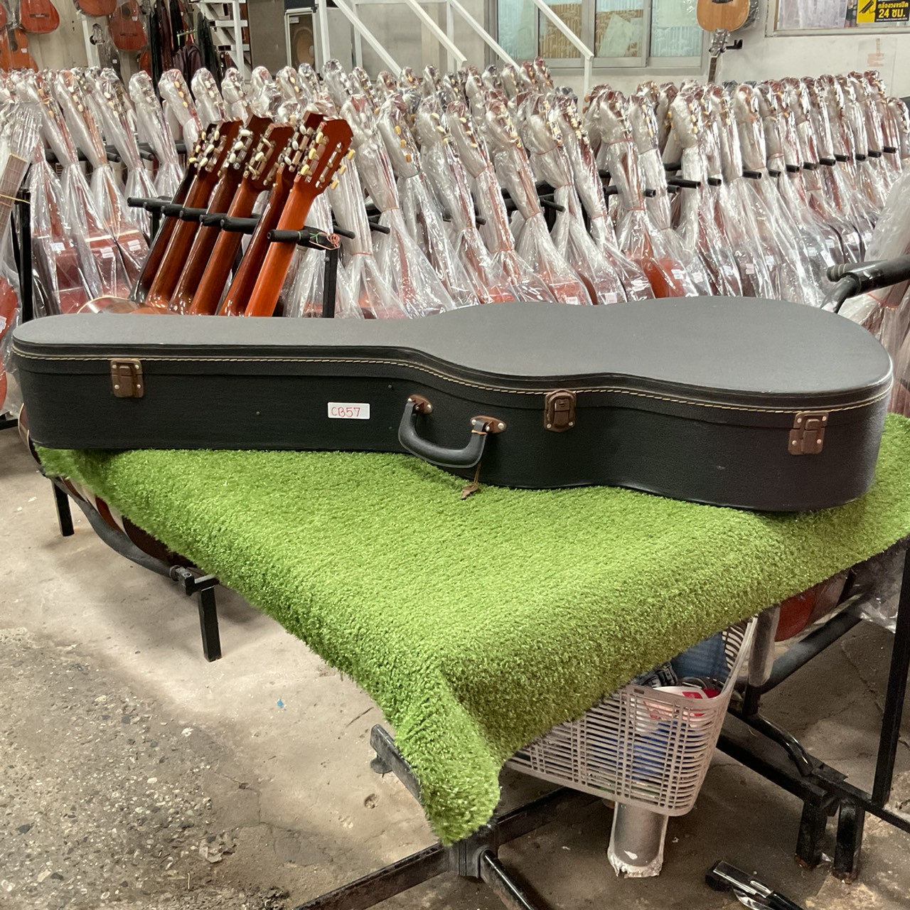 กล่องเคสกีต้าร์คลาสสิค