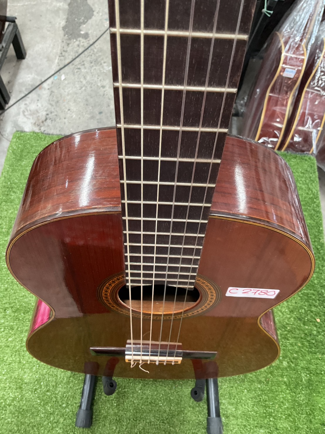 กีต้าร์คลาสสิค YAMAHA : C-200