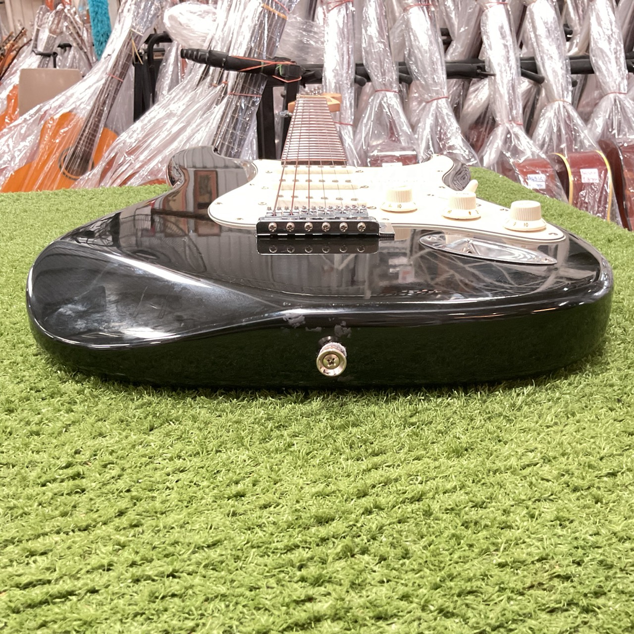 กีต้าร์ไฟฟ้า BUSKER'S