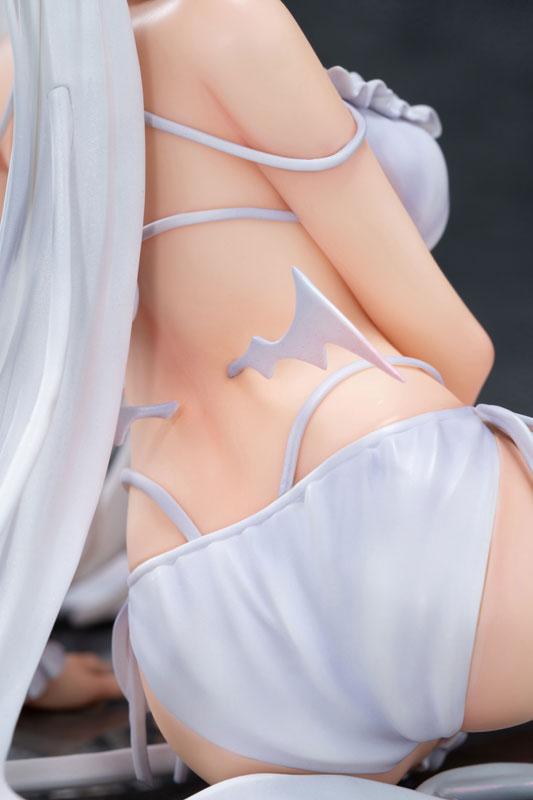 White Haired Luna-chan Illustrated by Kasu Komeshiro 1/6 Complete Figure(Pre-order)