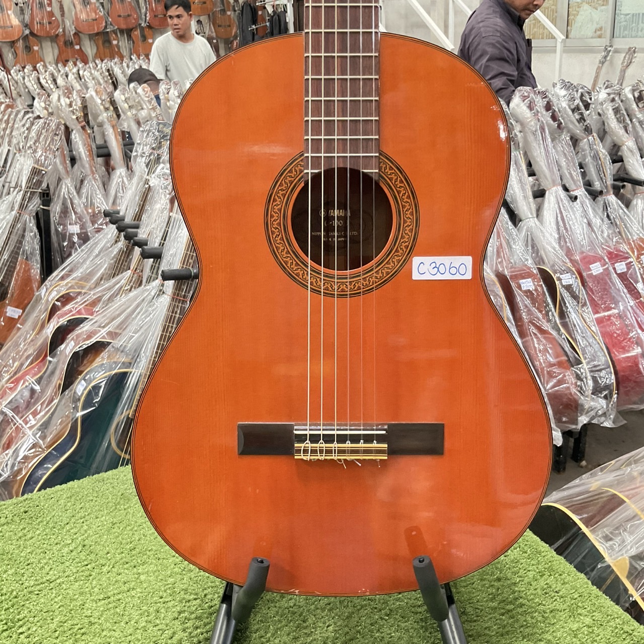 กีต้าร์คลาสสิค YAMAHA : G-100D