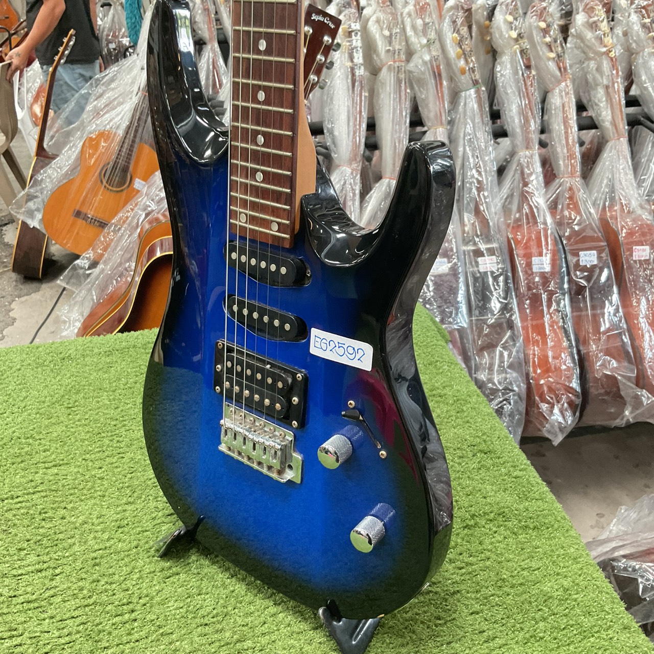 กีต้าร์ไฟฟ้า Aria Pro II : MA