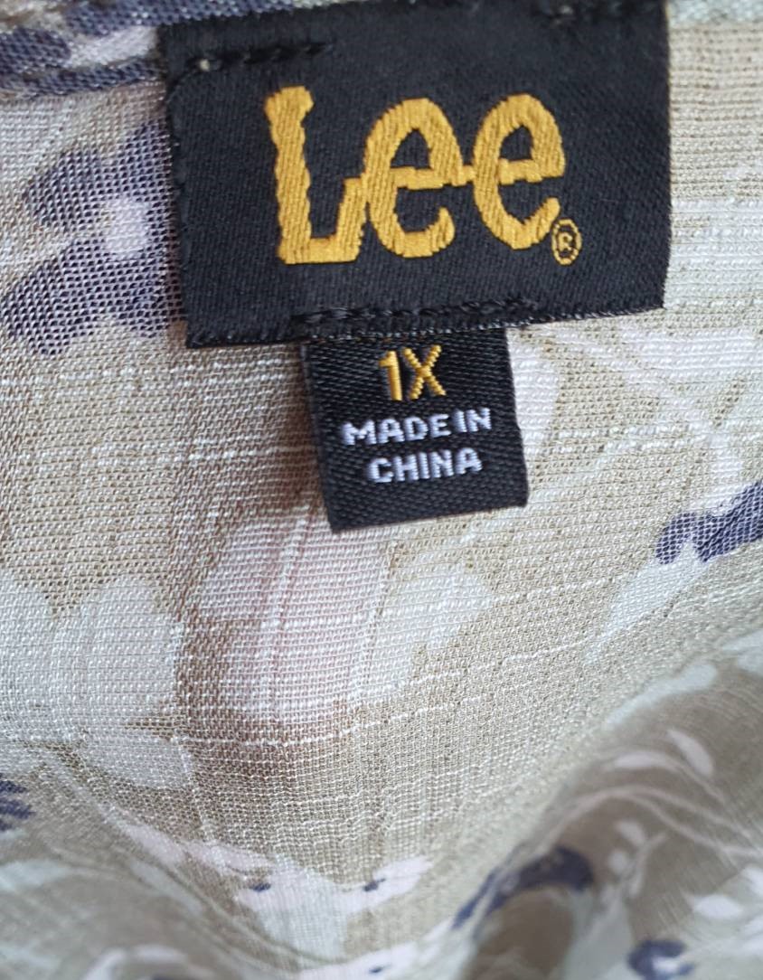 FF03306 เสื้อแฟชั่น มือสอง แบรนด์ Lee อก free-48 นิ้ว