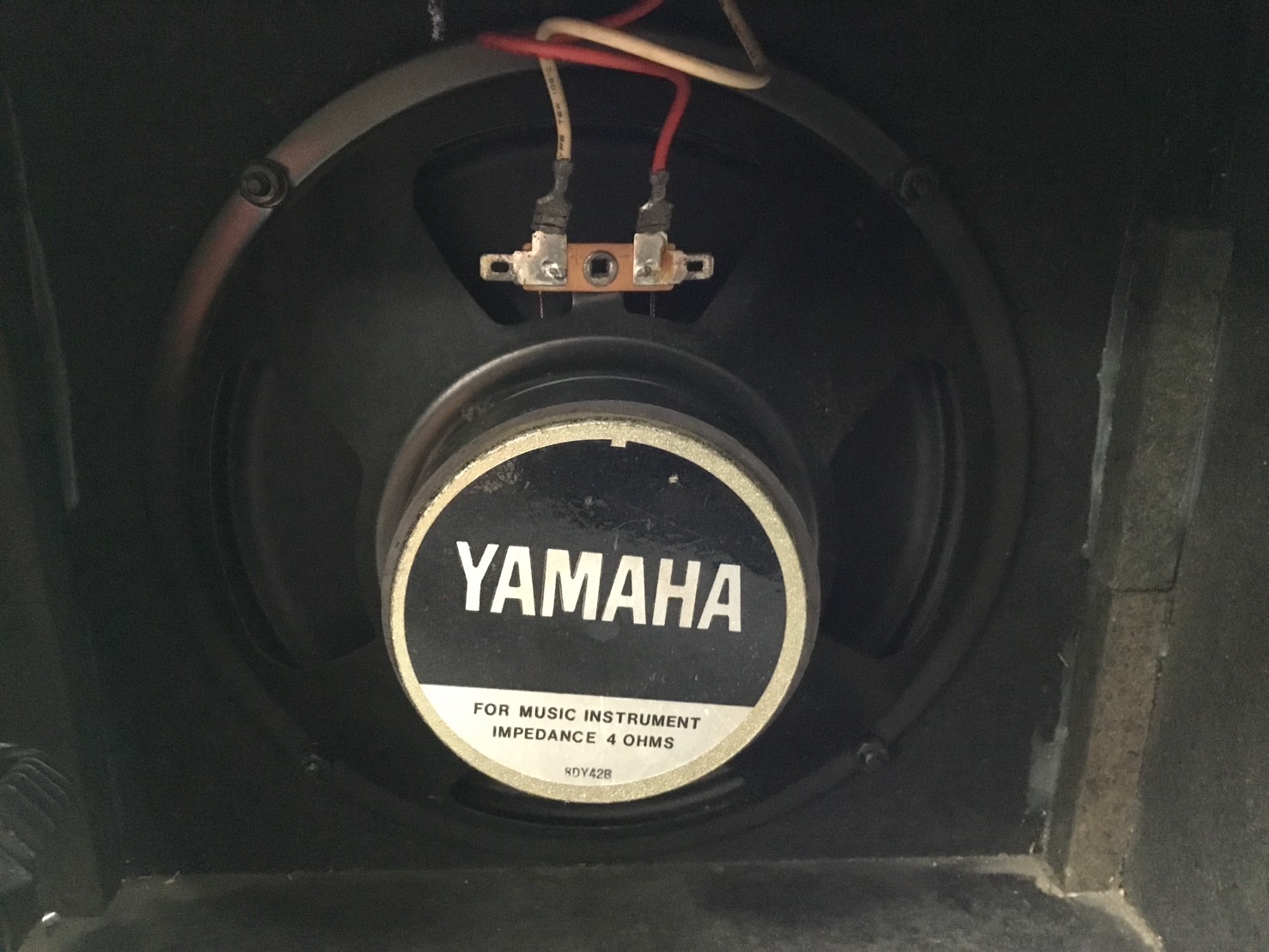 แอมป์กีต้าร์ YAMAHA : HY-10G II