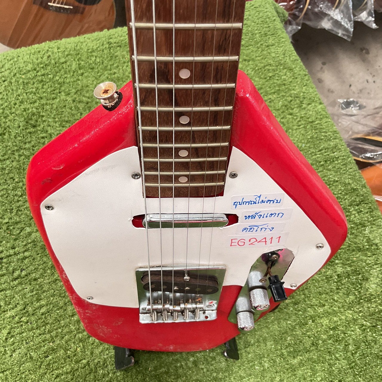 กีต้าร์ไฟฟ้า No Brand