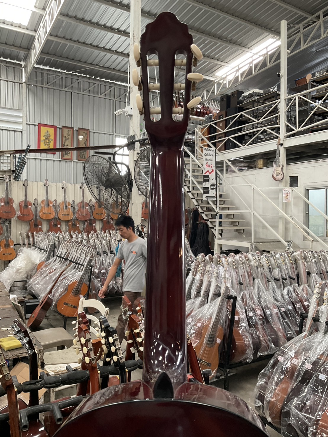 กีต้าร์คลาสสิค Valencia : CG10