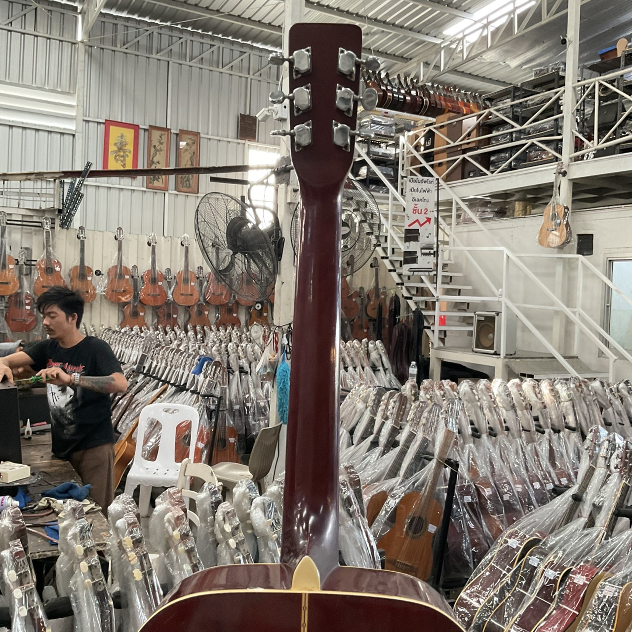 กีต้าร์โปร่ง Aria : W-180