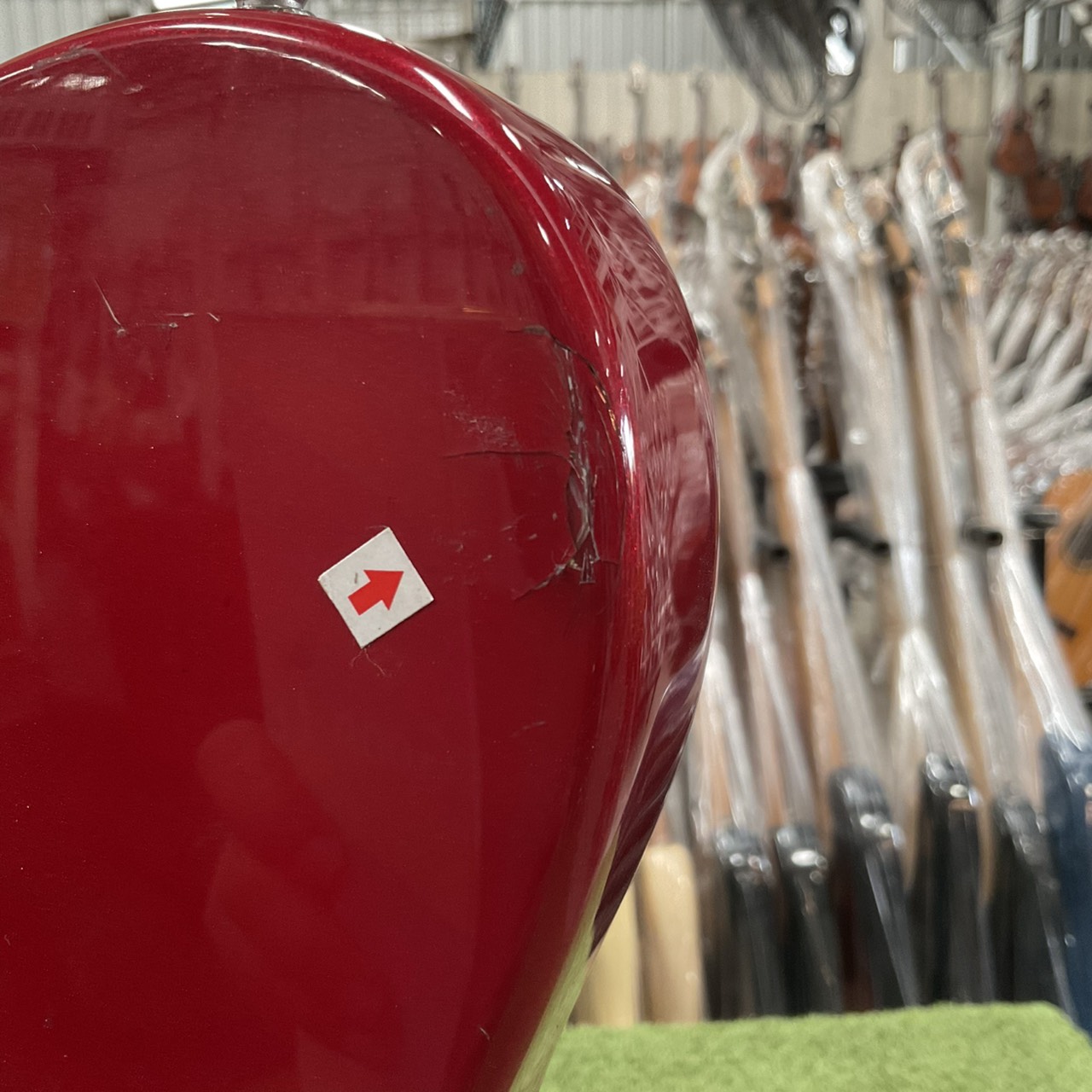 กีต้าร์ไฟฟ้า JUNQ