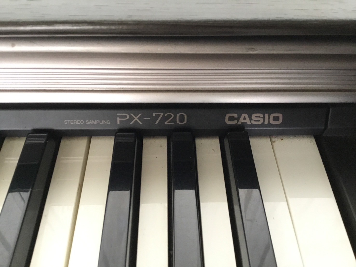 เปียโน CASIO : PX-720 สินค้าไม่พร้อมใช้งาน (ต้องซ่อม)