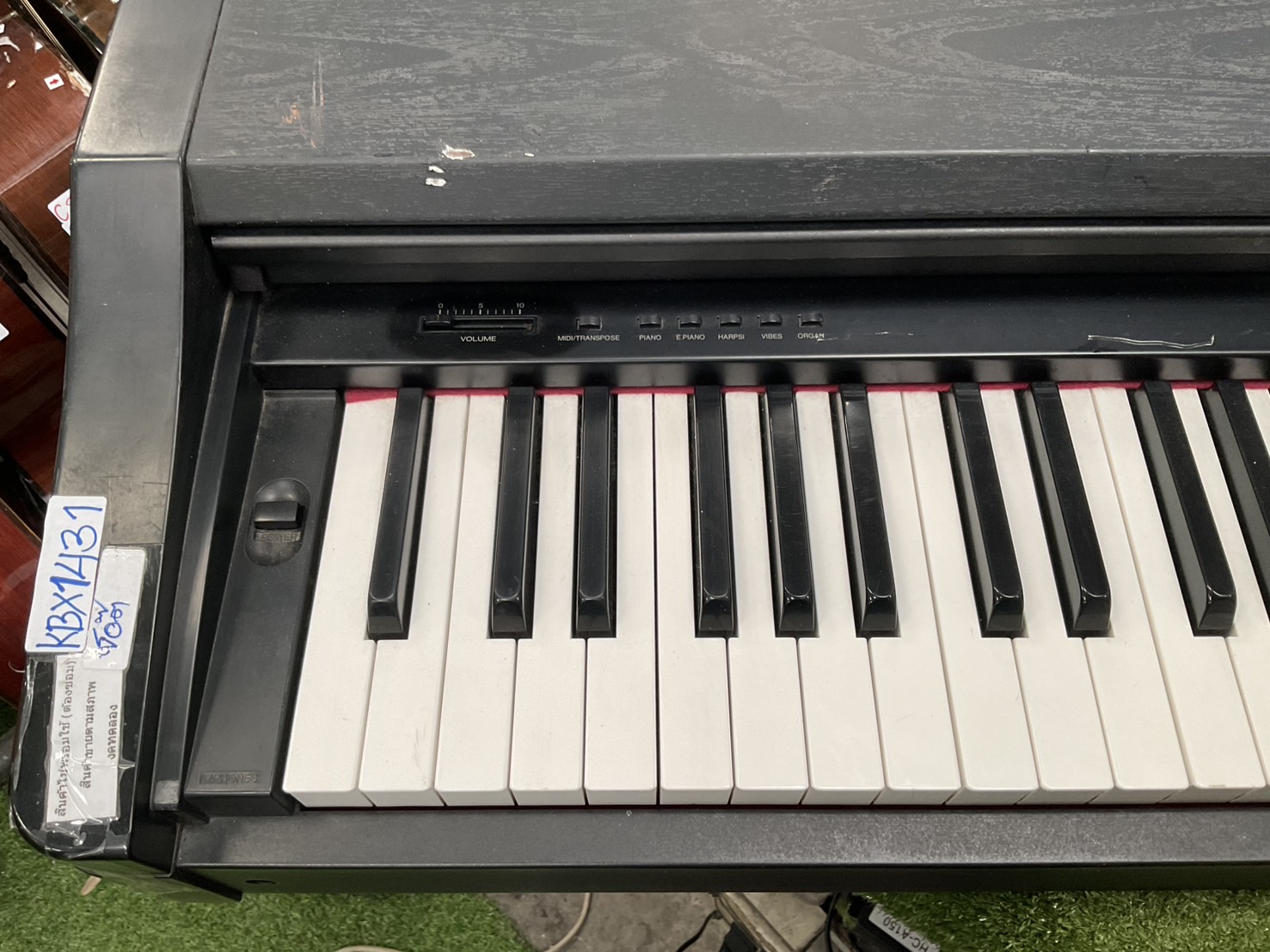 เปียโน KORG : C-16 สินค้าไม่พร้อมใช้งาน (ต้องซ่อม)