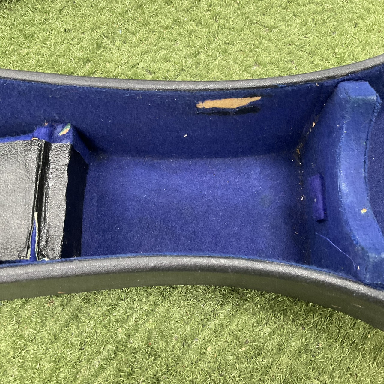 กล่องเคสกีต้าร์คลาสสิค