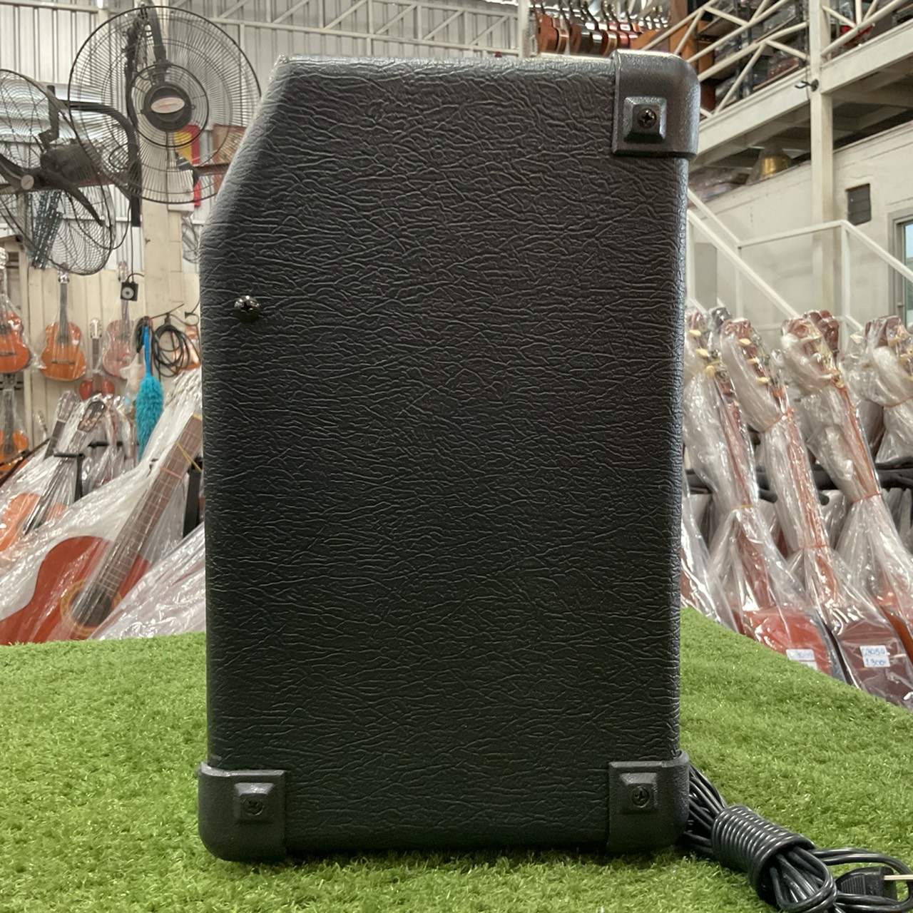 แอมป์กีต้าร์ FERNANDES : FA-15