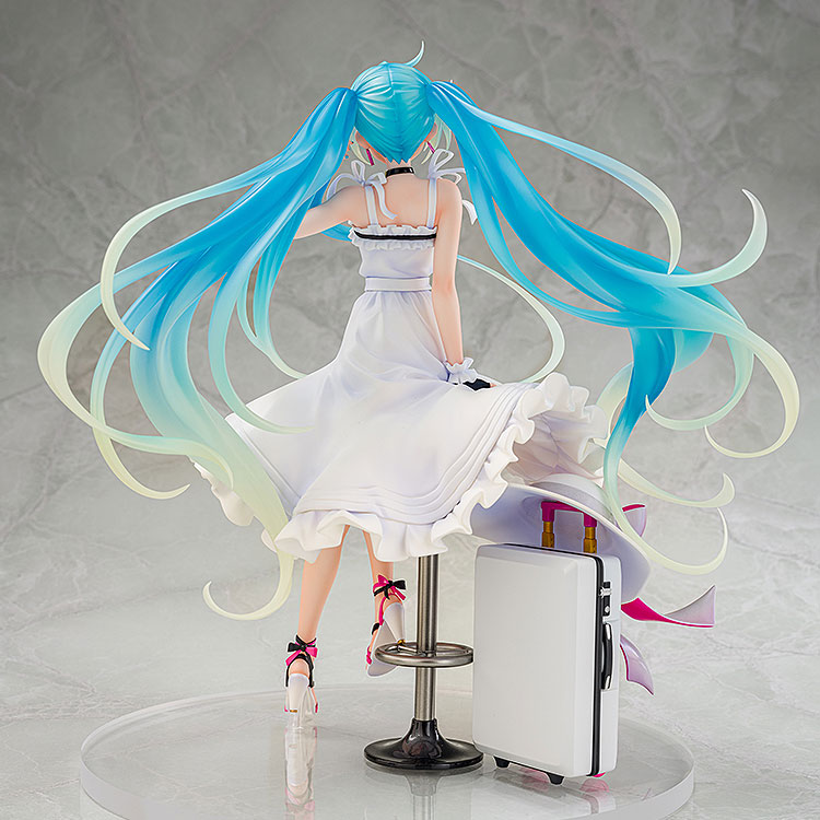 Hatsune Miku GT Project Racing Miku 2021 Vacation Style Ver. 1/7 Complete Figure(Pre-order)