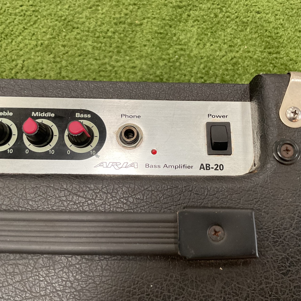 แอมป์เบส ARIA : AB-20