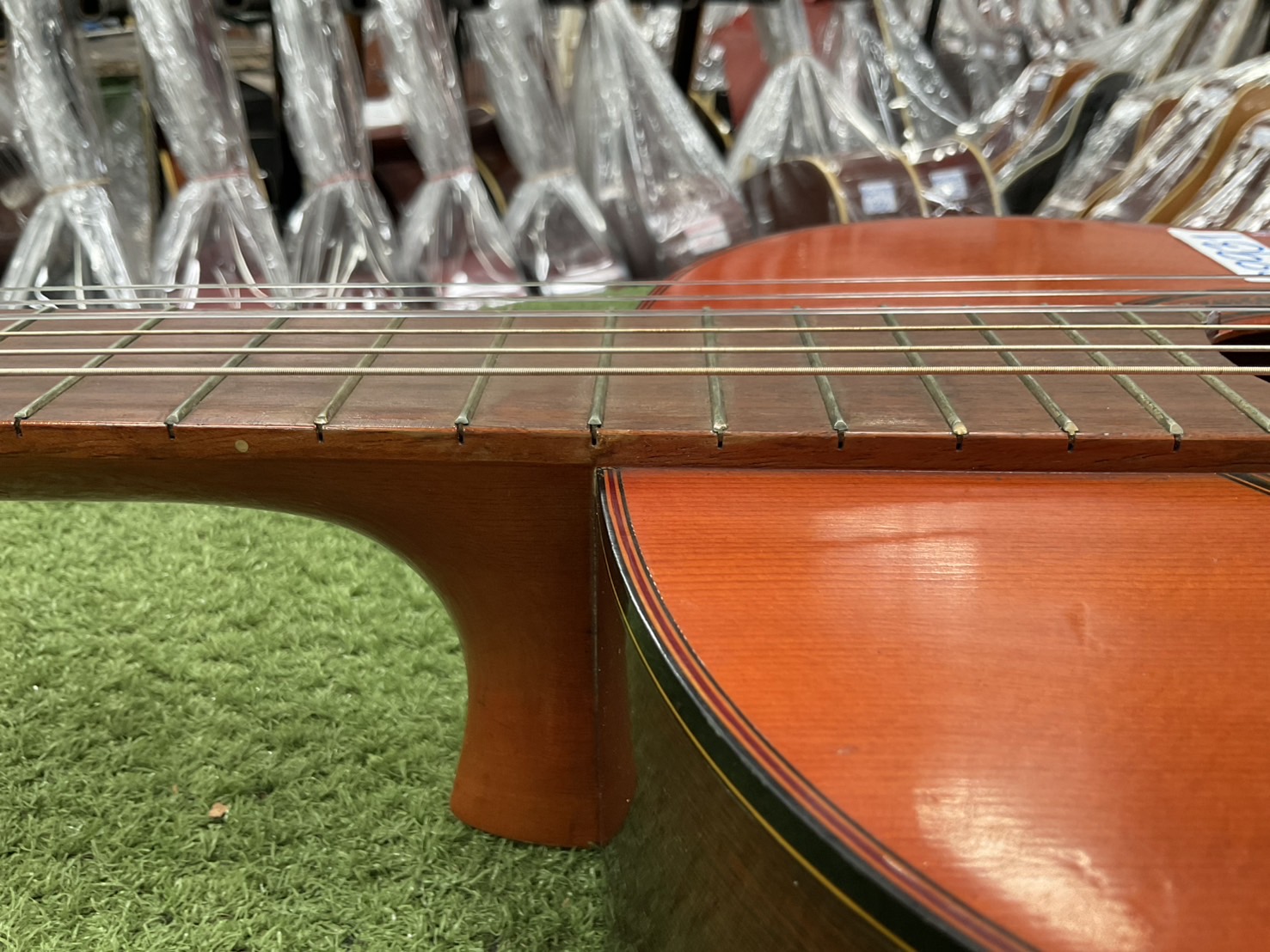 กีต้าร์คลาสสิค YAMAHA : G-70D