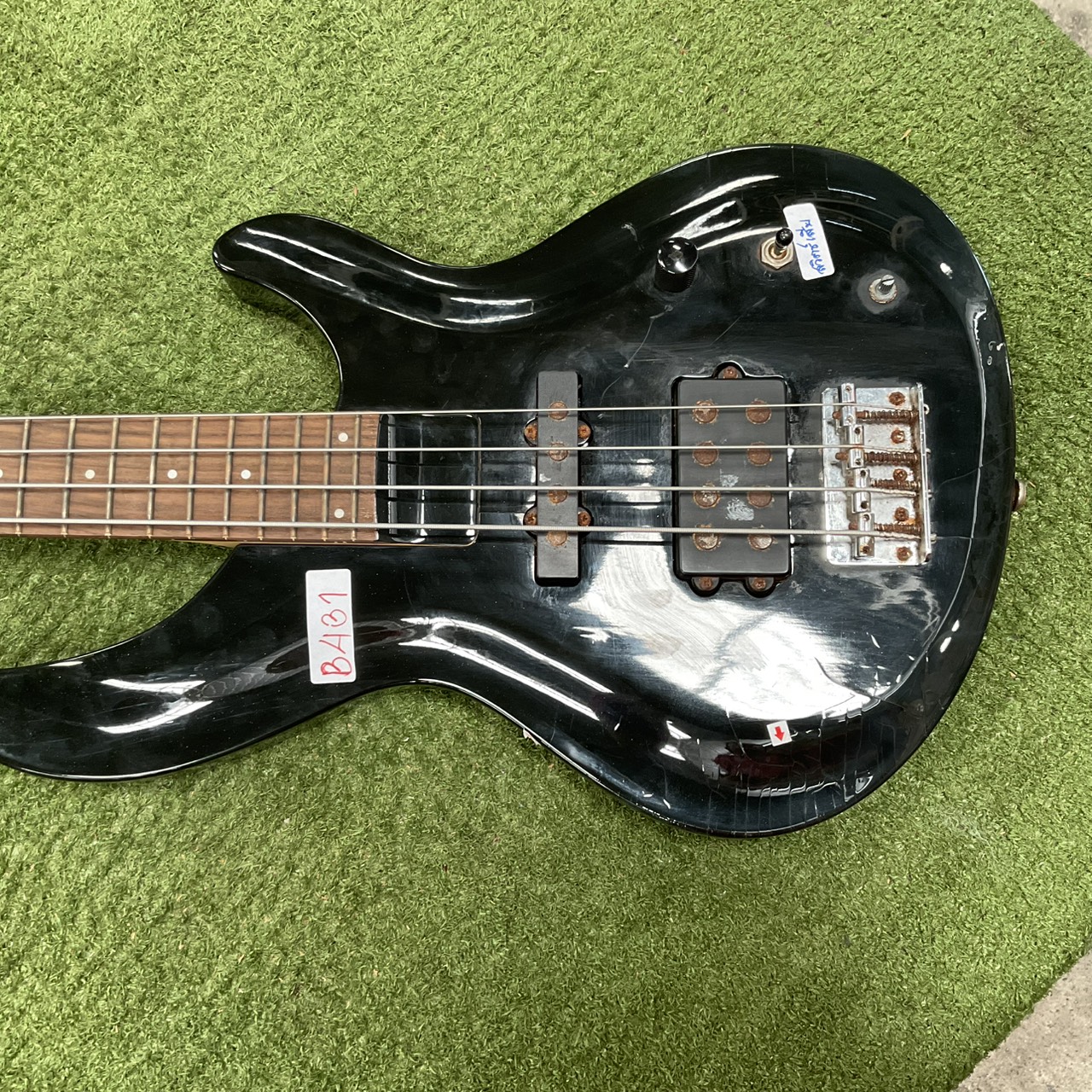 กีต้าร์เบส Aria Pro II