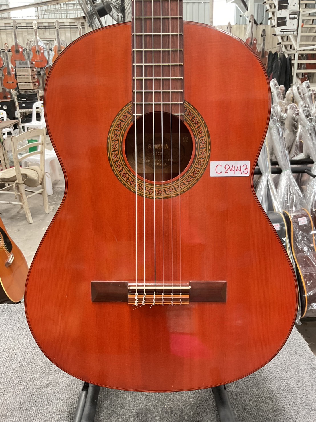 กีต้าร์คลาสสิค YAMAHA : G-120A