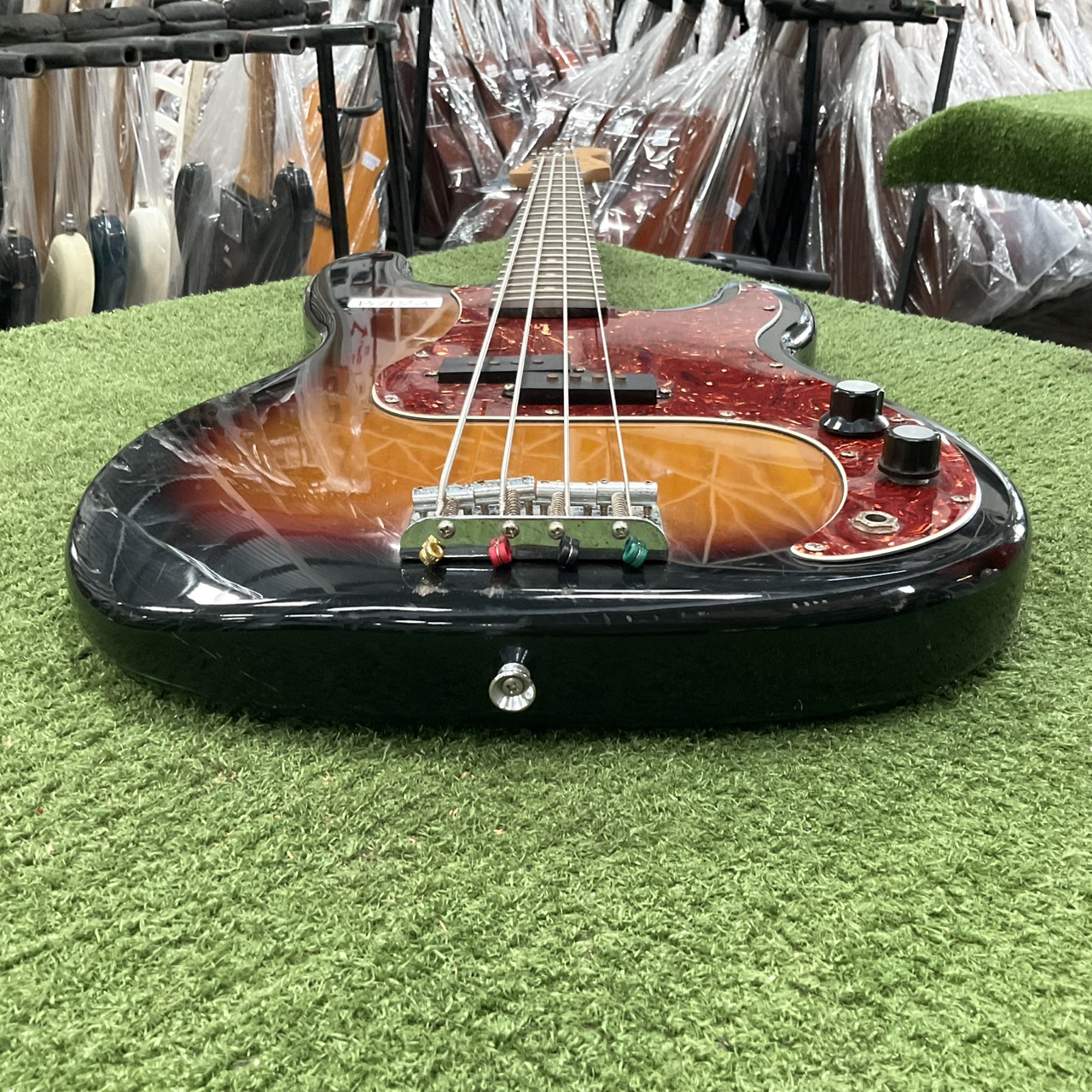 กีต้าร์เบส PhotoGenic