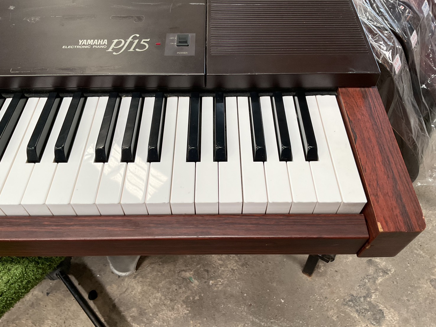 เปียโน YAMAHA : PF15