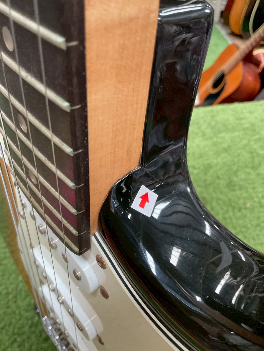 กีต้าร์ไฟฟ้า Legend