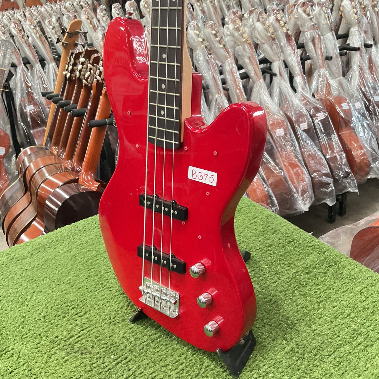 กีต้าร์เบส PlayTech