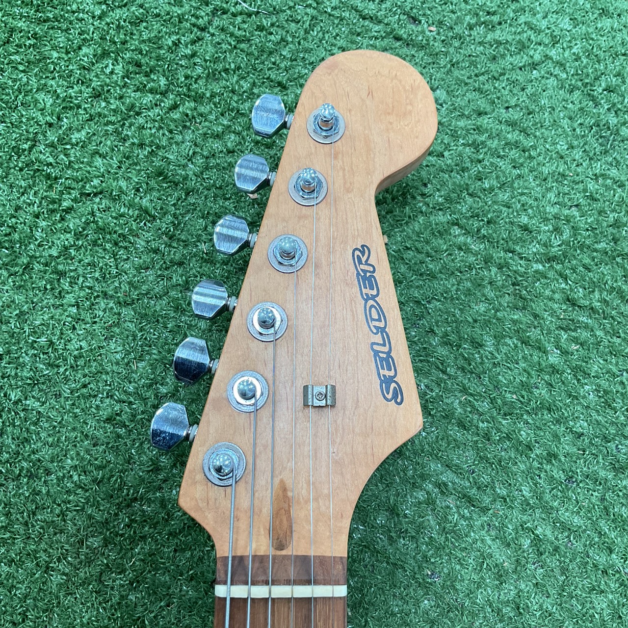 กีต้าร์ไฟฟ้า SELDER