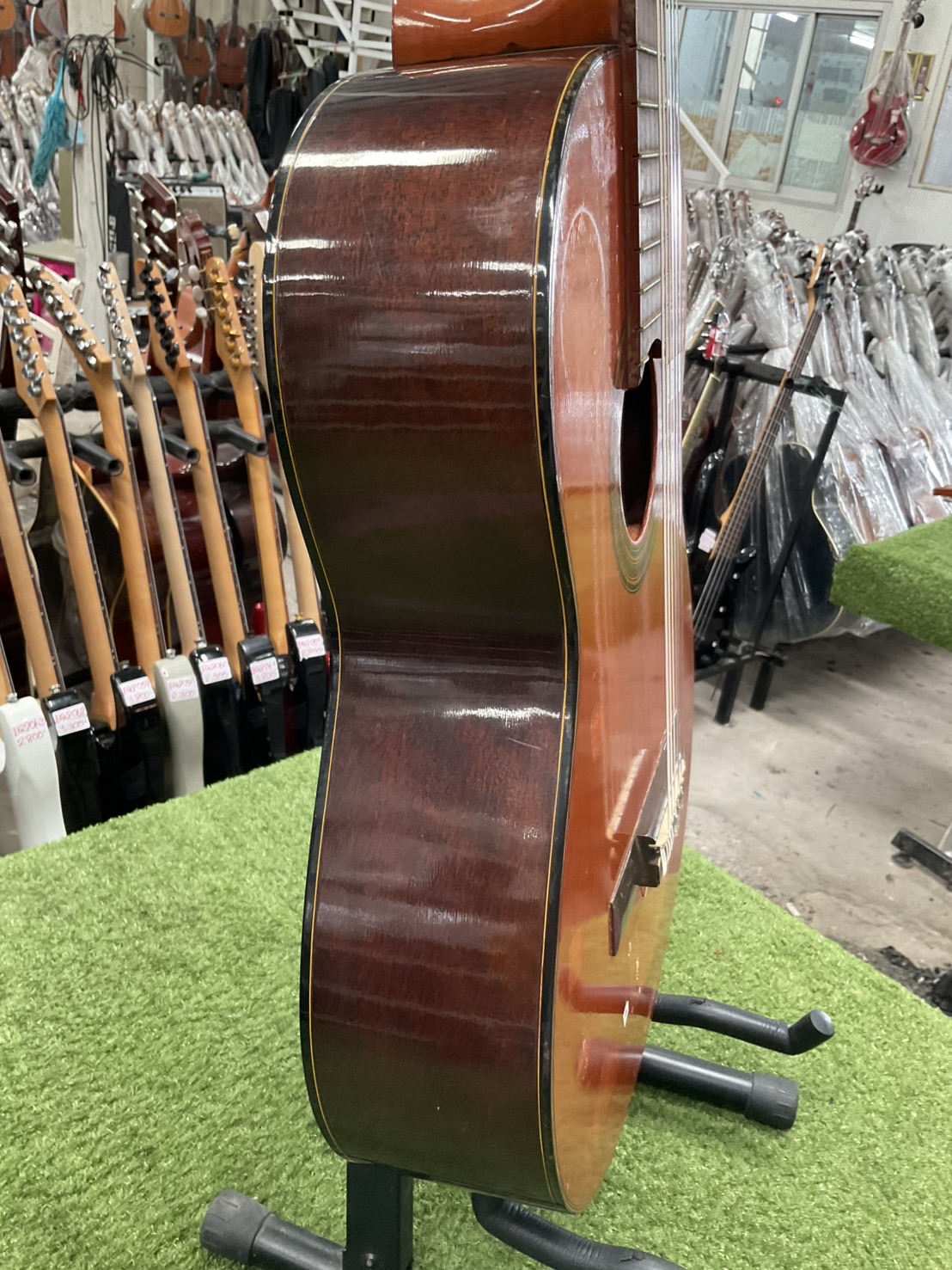 กีต้าร์คลาสสิค YAMAHA : G-70D