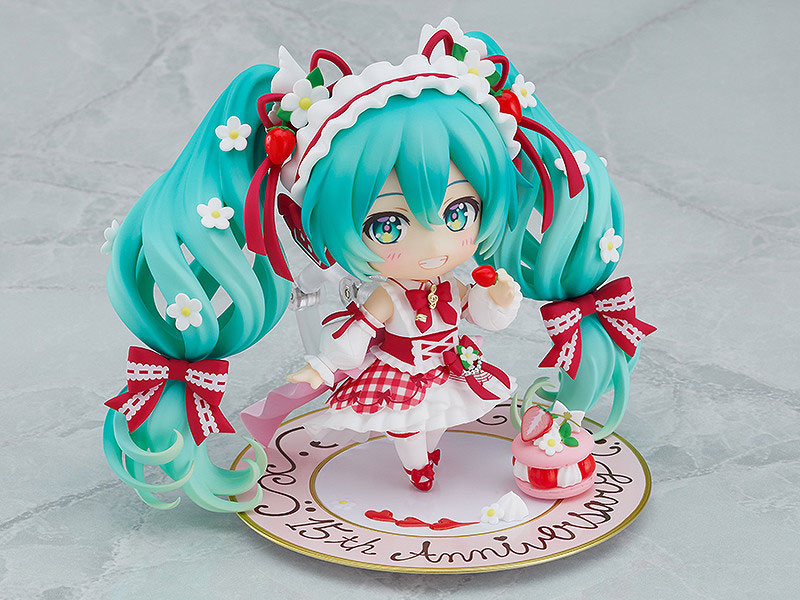 Nendoroid Character Vocal Series 01 Hatsune Miku: 15th Anniversary Ver.(Pre-order)