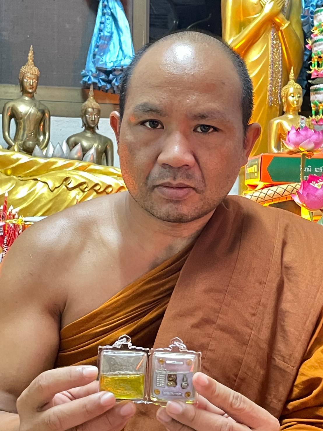 พ่องั่ง (เลี่ยมน้ำมัน) Phor Ngang. (oil encased) SKU-01442