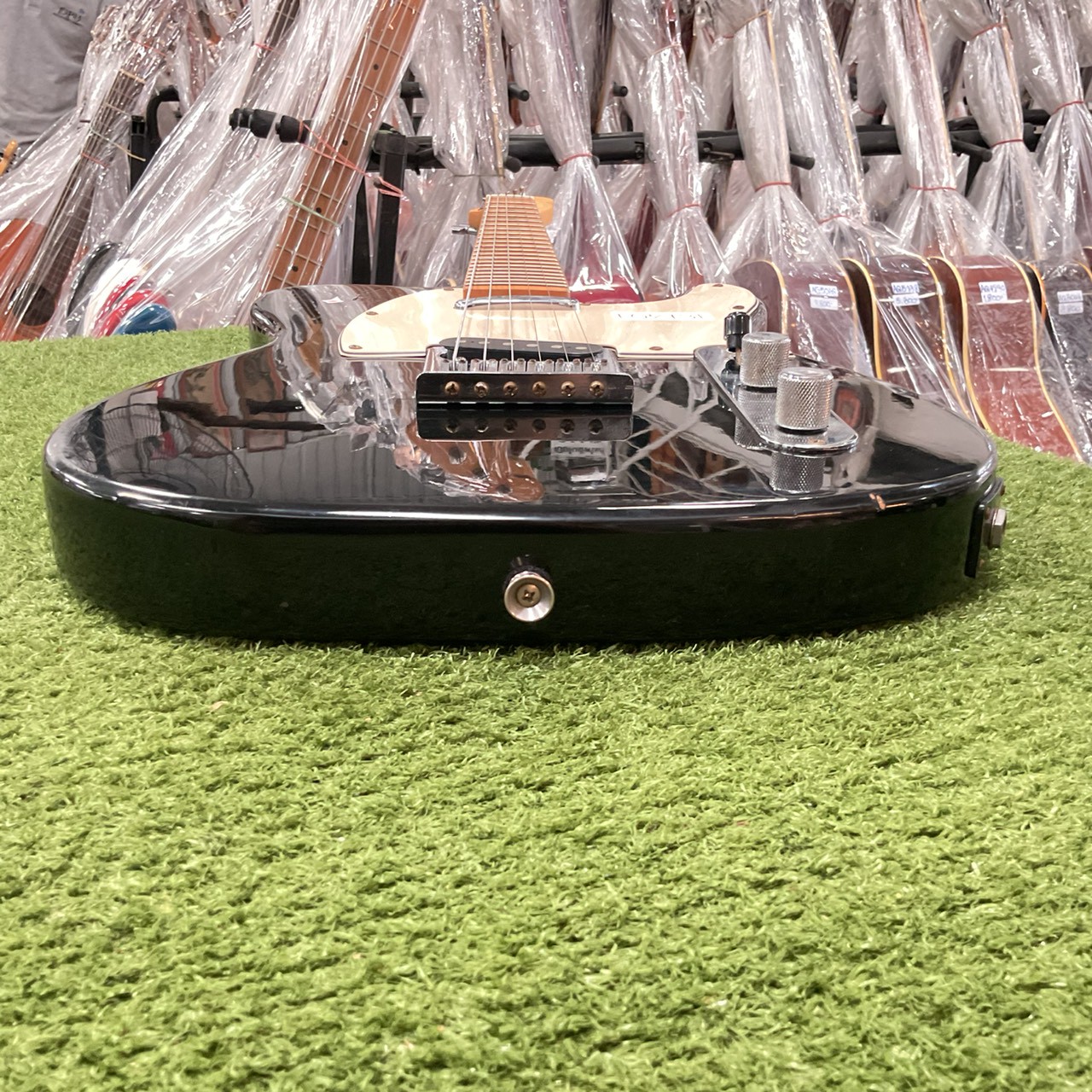 กีต้าร์ไฟฟ้า No Brand