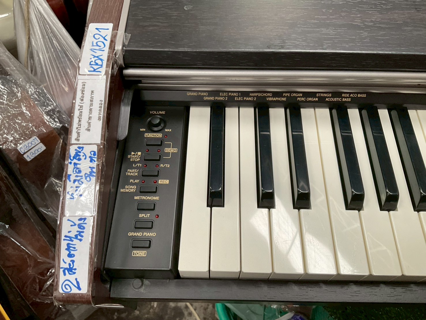 เปียโน CASIO : PX-700 สินค้าไม่พร้อมใช้งาน (ต้องซ่อม)