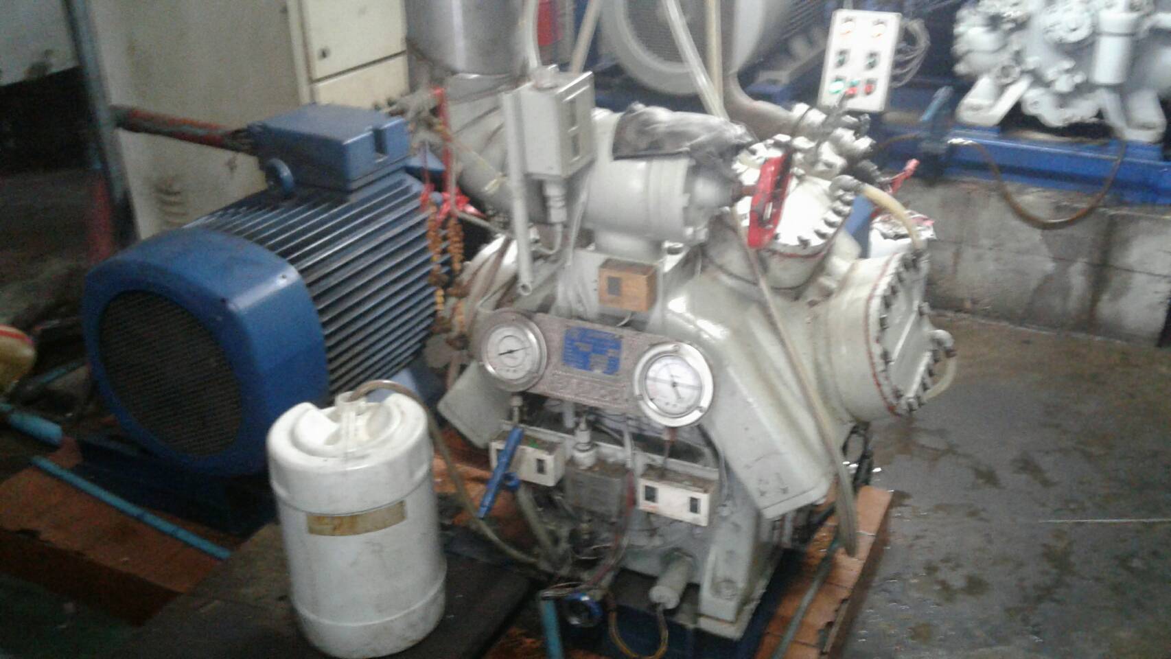 เครื่องทำน้ำแข็งขนาด 30 ตัน คอมเพรสเซอร์ Sabroe