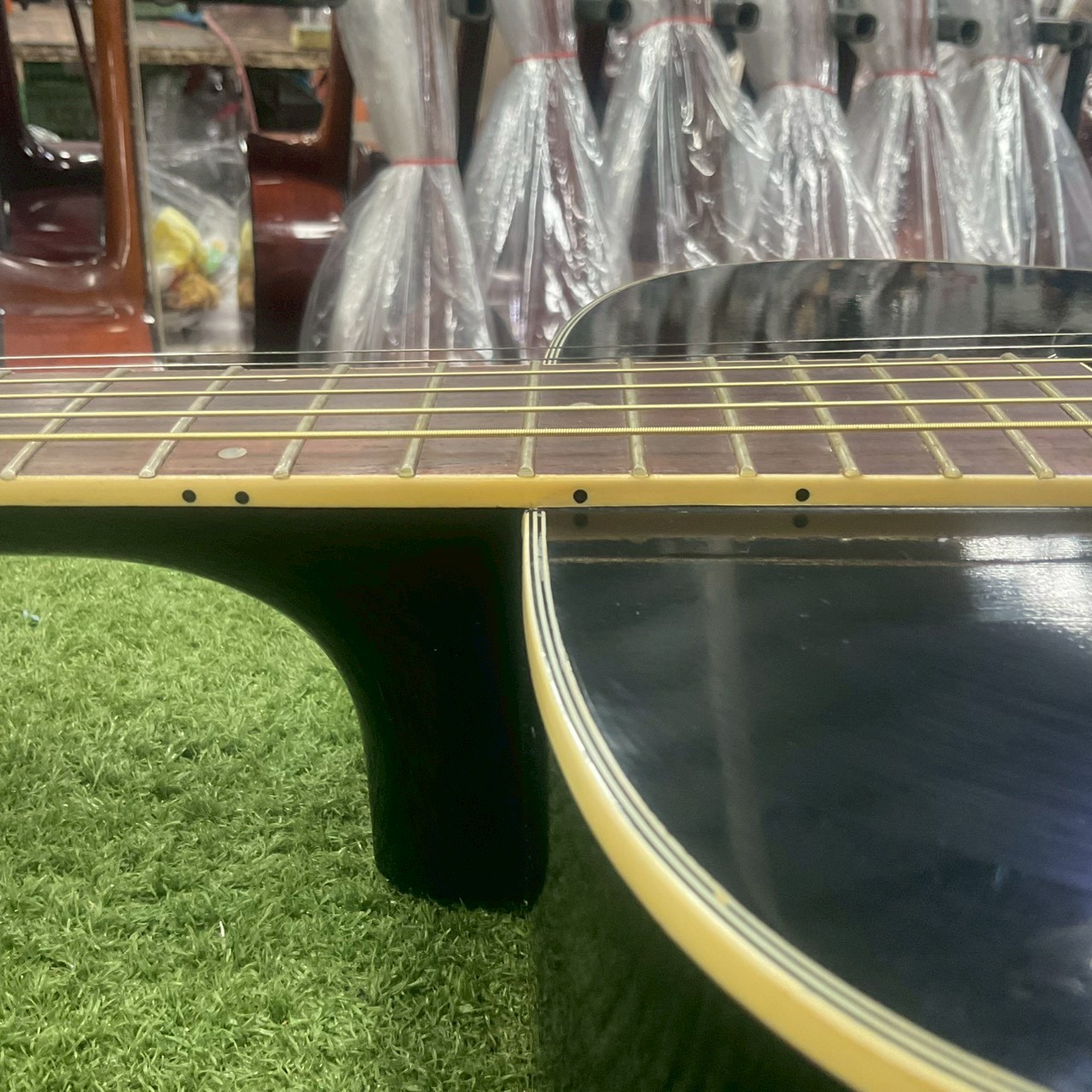 กีต้าร์โปร่ง ARIA : ADF-200BK