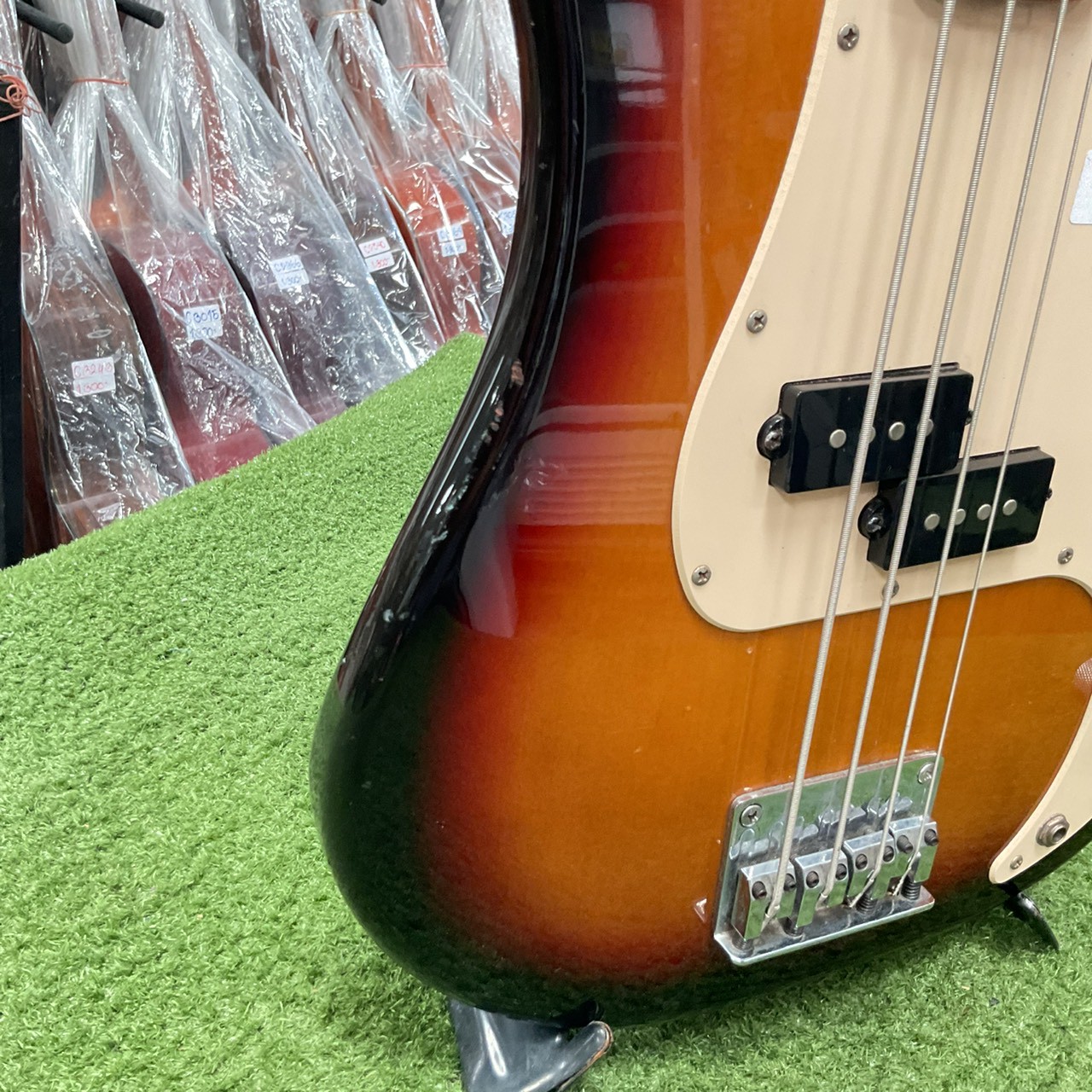 กีต้าร์เบส Craftsman : TRADITIONAL