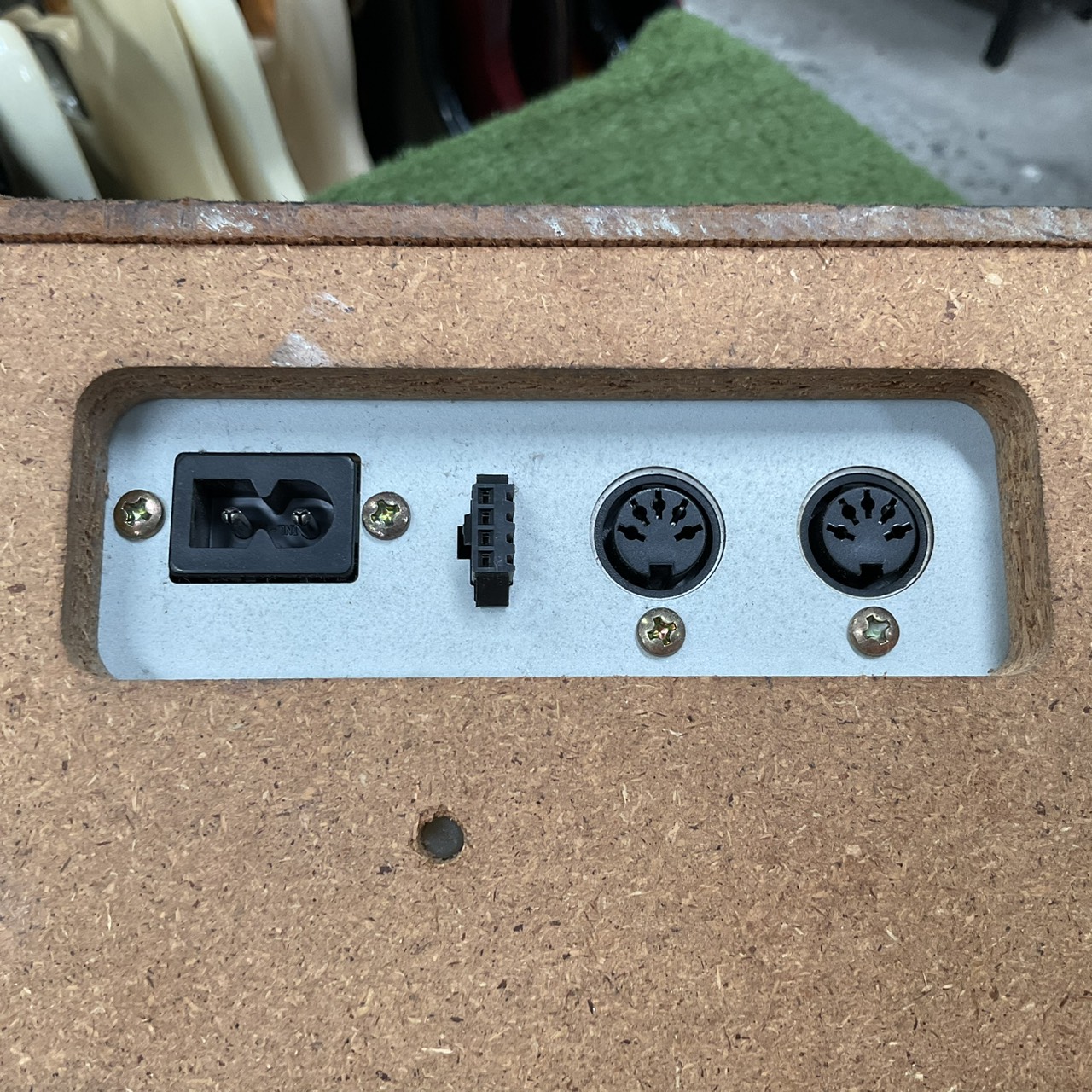 เปียโน KORG : C-2000 สินค้าไม่พร้อมใช้งาน (ต้องซ่อม)