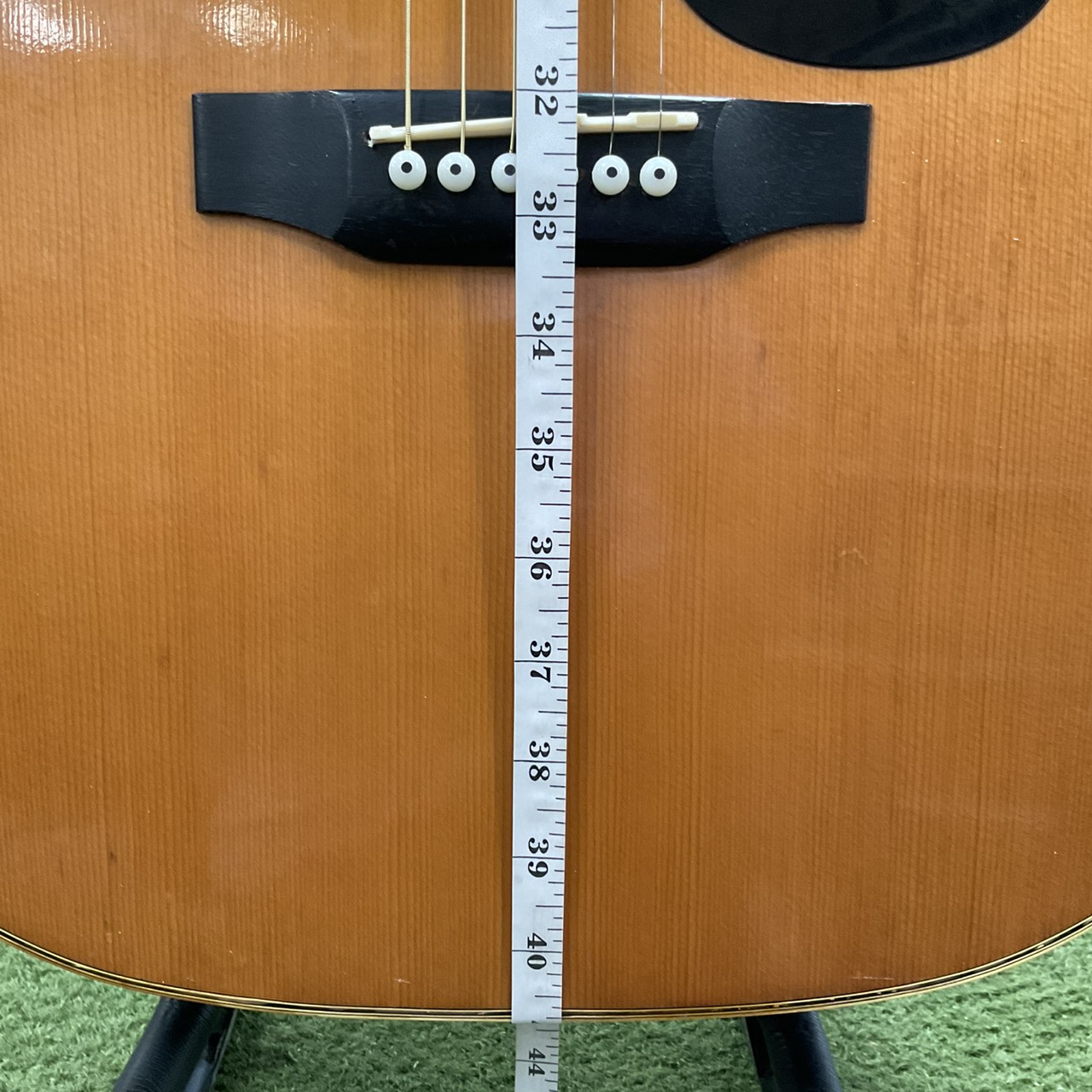 กีต้าร์โปร่ง Morris : W-25