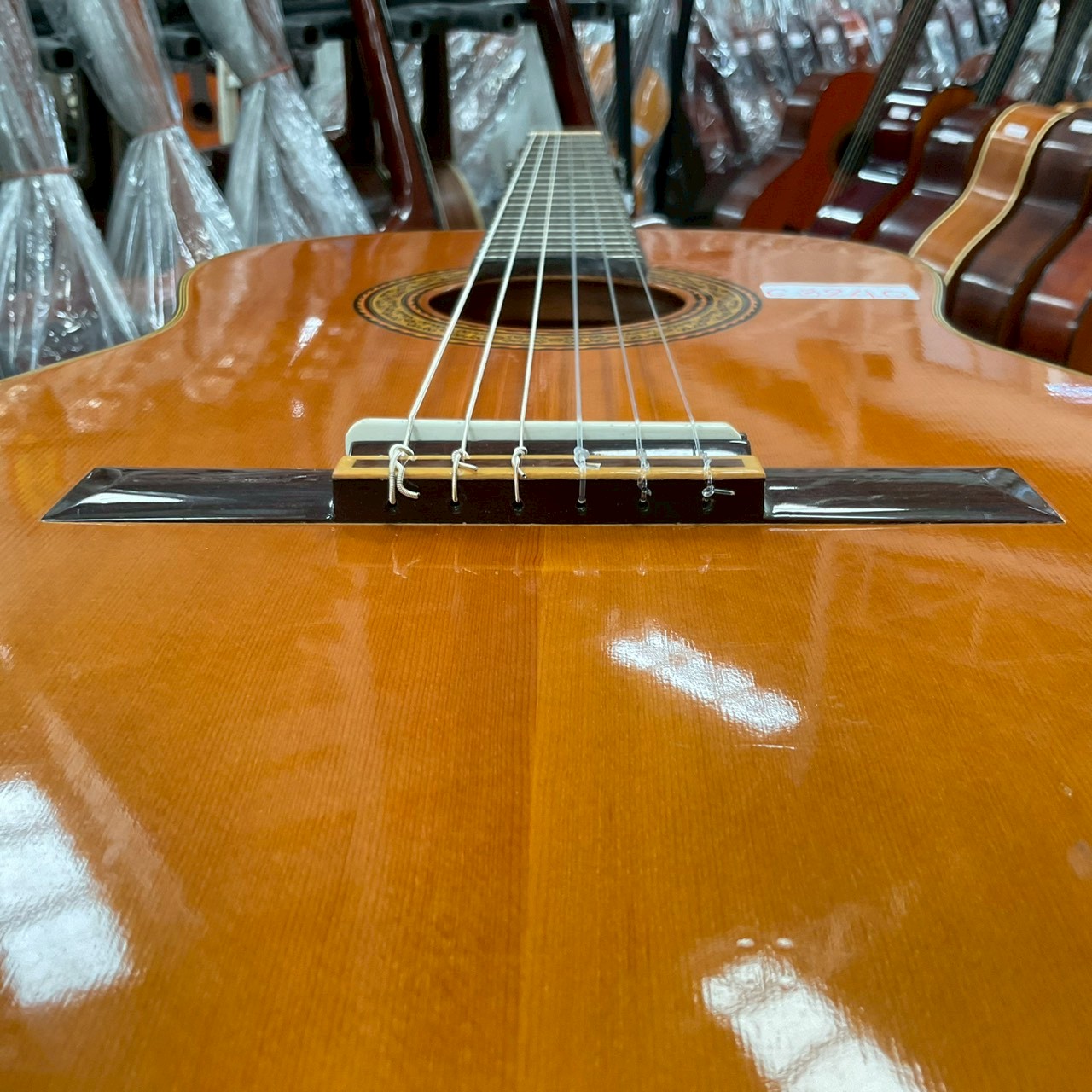 กีต้าร์คลาสสิค Abe : No.320