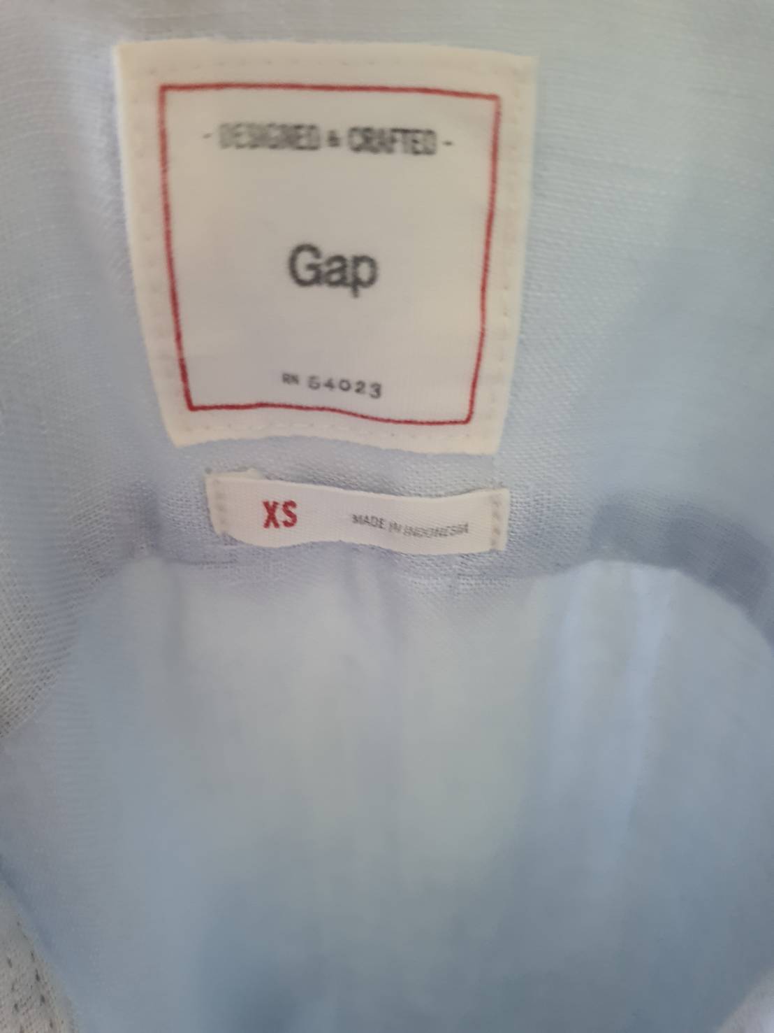 FF06088 เสื้อเชิ้ต สีฟ้าอ่อน แบรนด์ GAP อก 34 นิ้ว