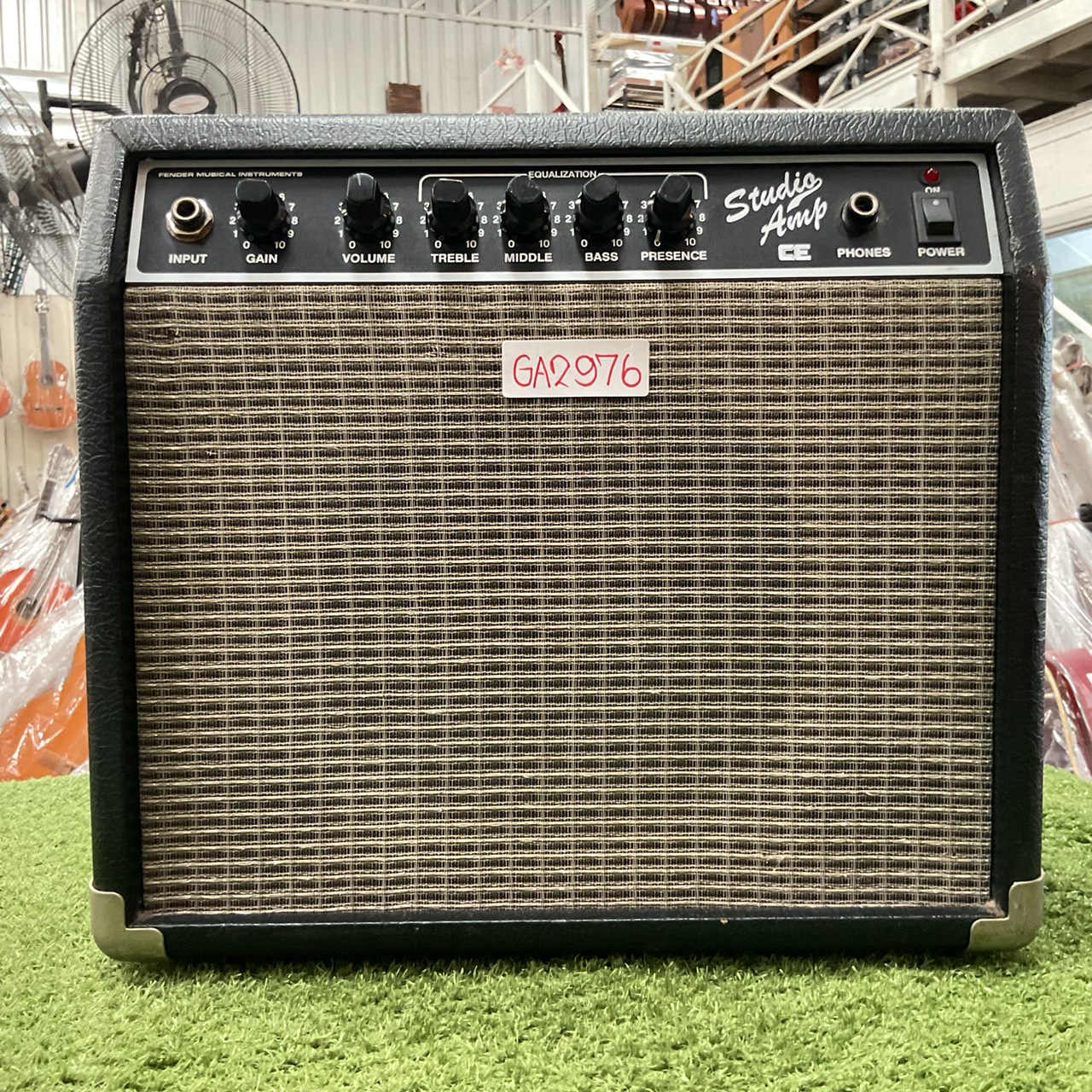 แอมป์กีต้าร์ Fender : ST-15CE