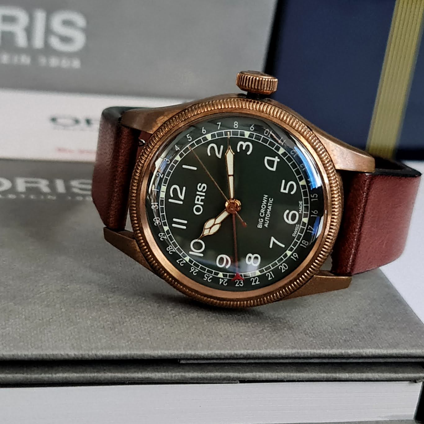 นาฬิกา Oris Big Crown Pointer Date 80th Anniversary 40mm สายหนัง มือสอง ของแท้