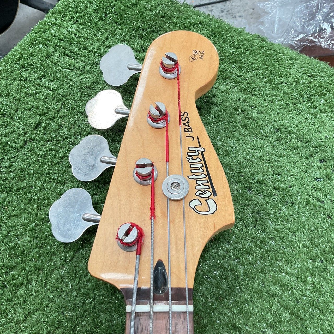 กีต้าร์เบส Century : J