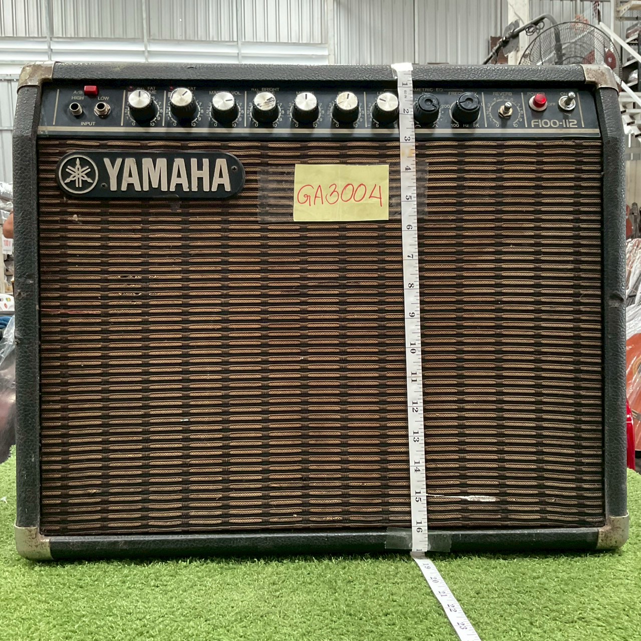 แอมป์กีต้าร์ YAMAHA : F100-112