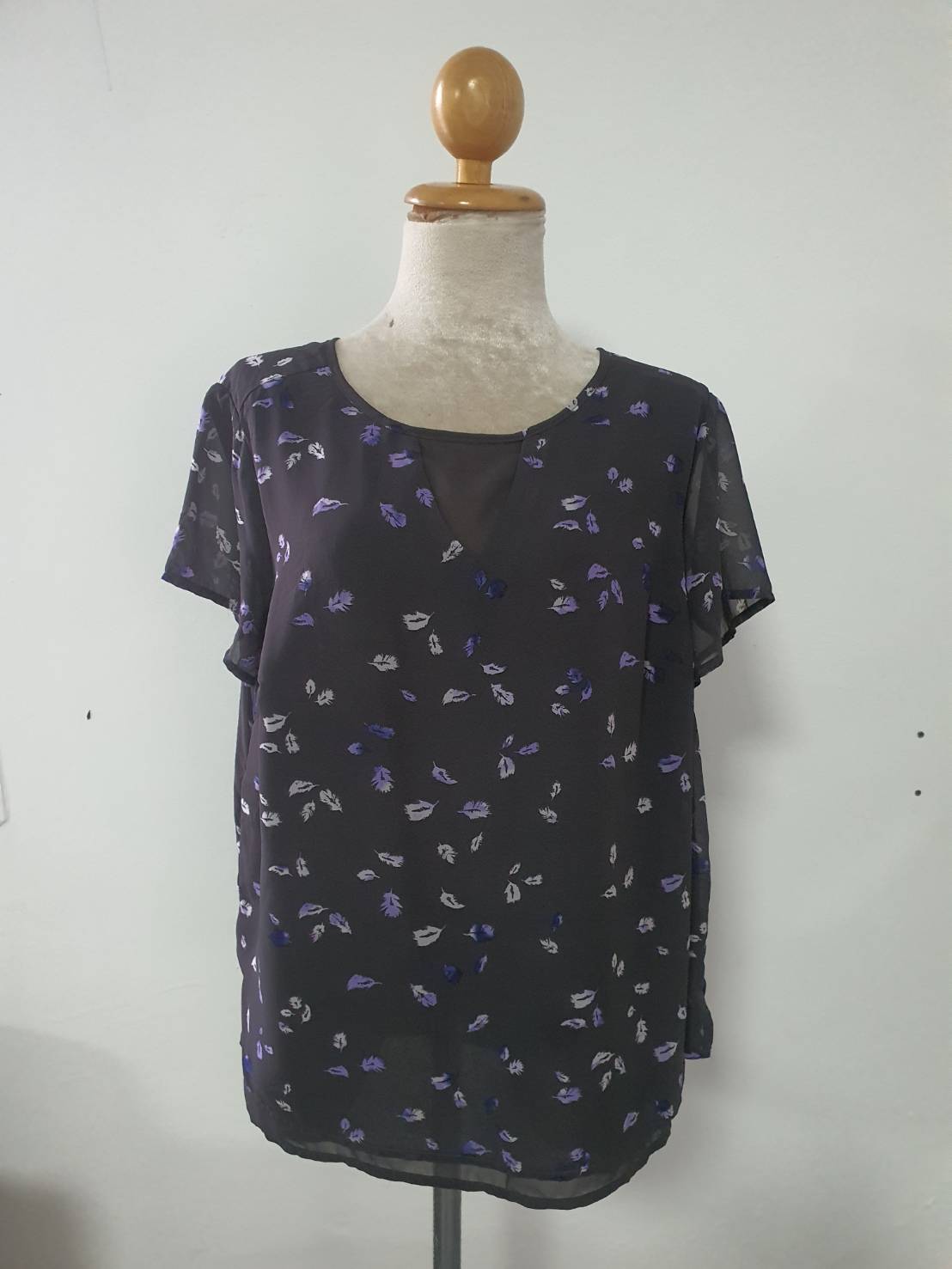 FF05622 เสือผ้าแฟชั่น ชีฟอง สีเทาดำ แบรนด์ TORRID อก 42 นิ้ว