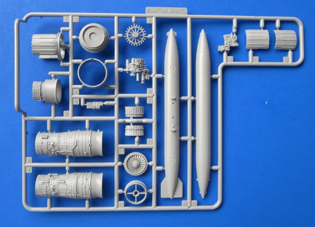 โมเดลเครื่องบิน Great Wall Hobby 1/48 L4811 MIG-29 9-12 Late Type “Fulcrum ”