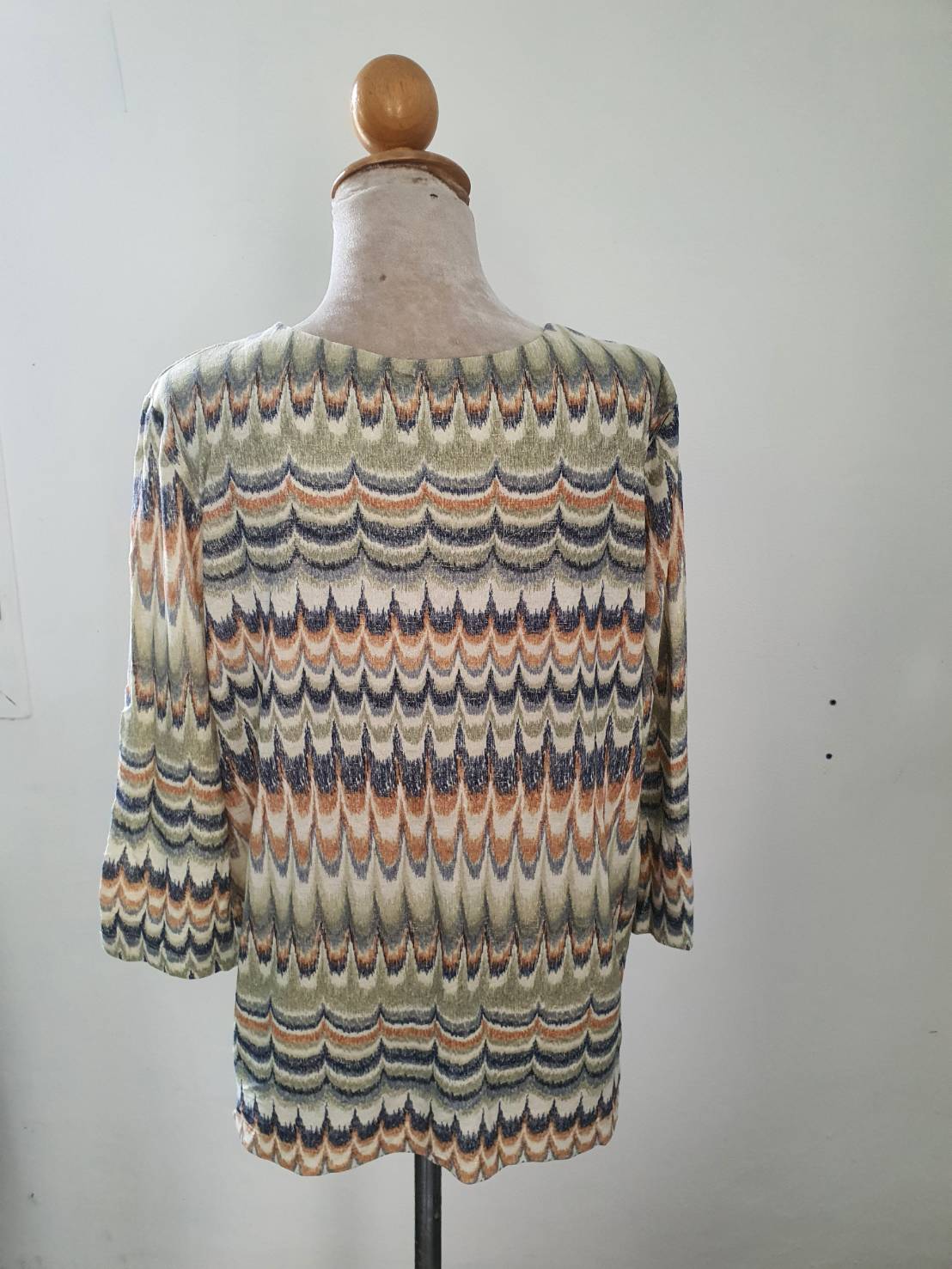 FF05648 เสื้อผ้ามือสอง สีเขียวอ่อนลาย แบรนด์ alfred dunner อก 40-45 นิ้ว