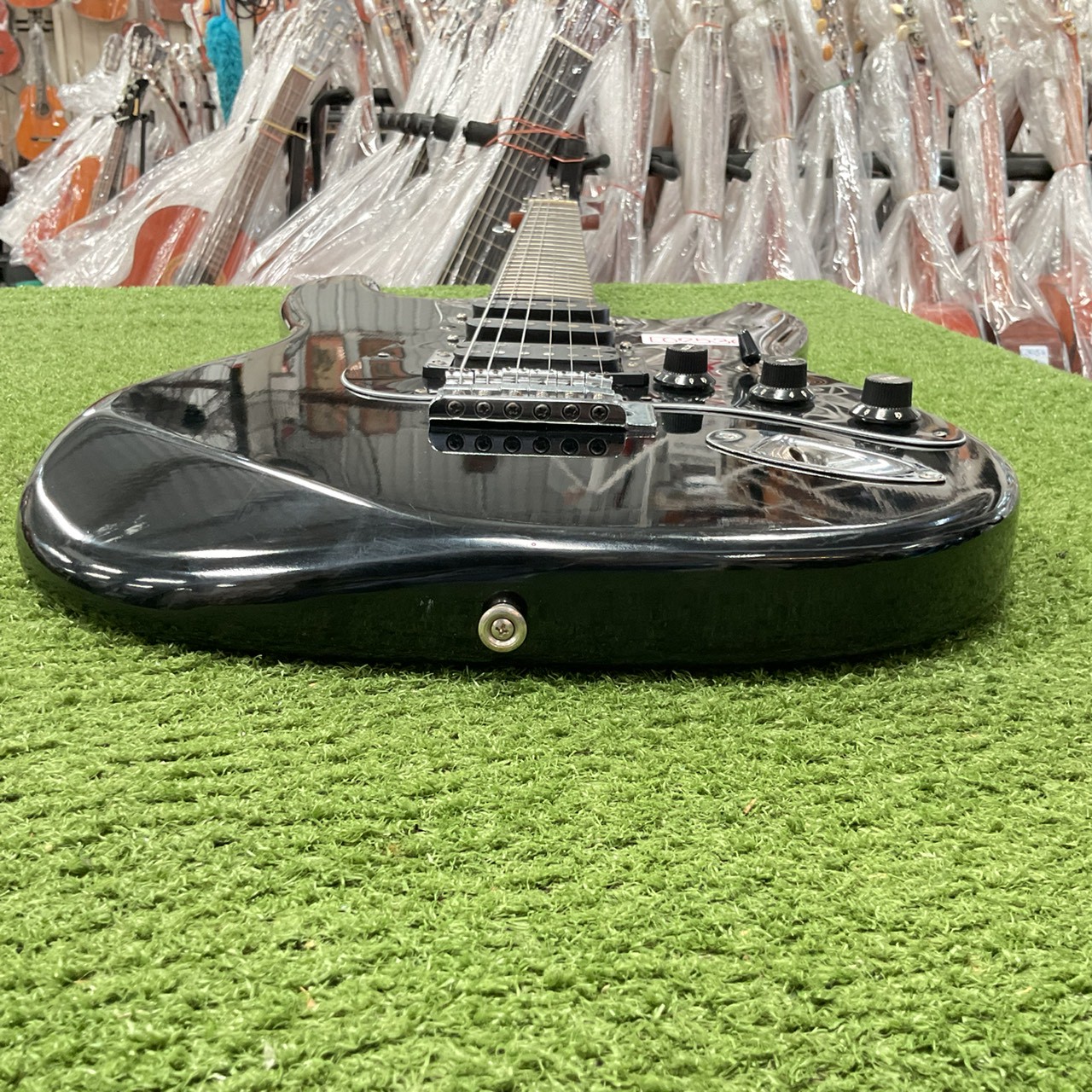 กีต้าร์ไฟฟ้า Tomson